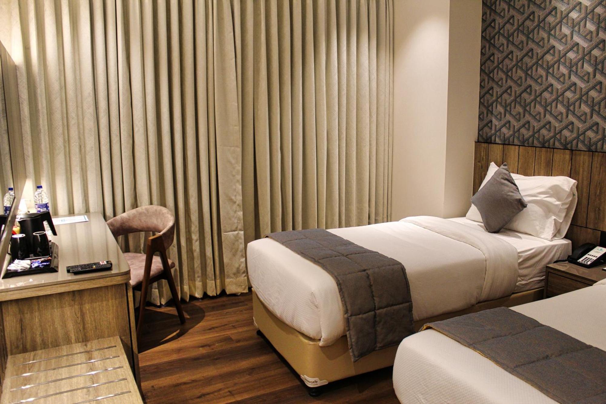 Maxxvalue Hotel Midc - Andheri Mumbai Ngoại thất bức ảnh