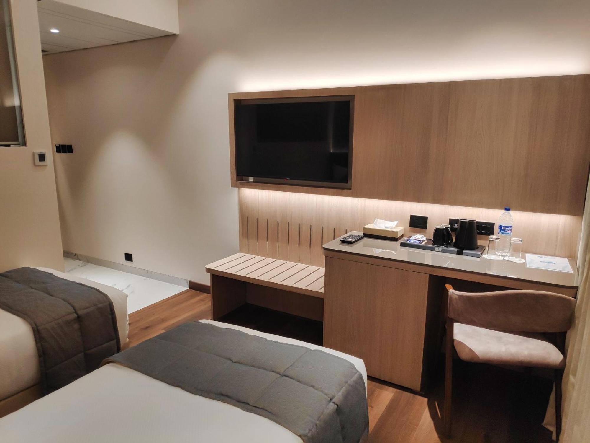Maxxvalue Hotel Midc - Andheri Mumbai Ngoại thất bức ảnh